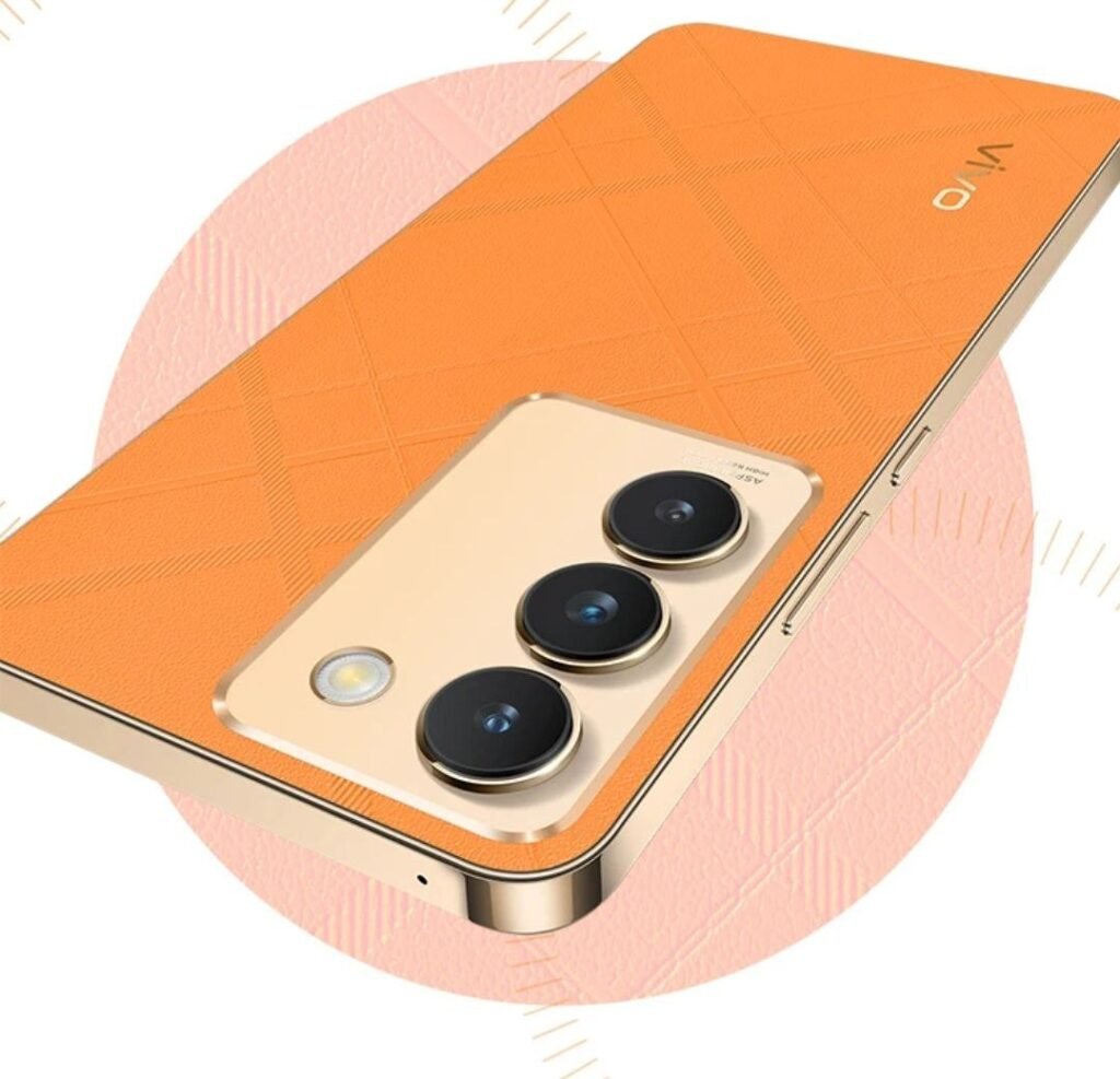 The image shows the camera design and the rear design of the Vivo Y200e