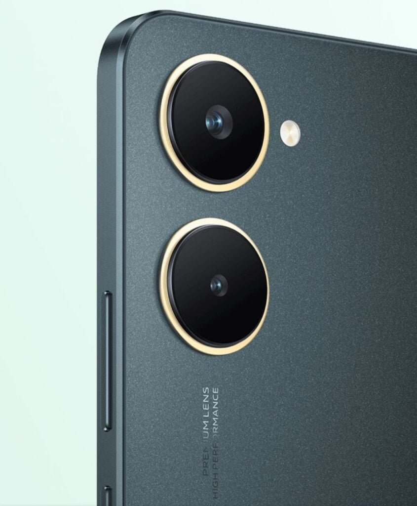 The image shows the camera design of Vivo Y18i 