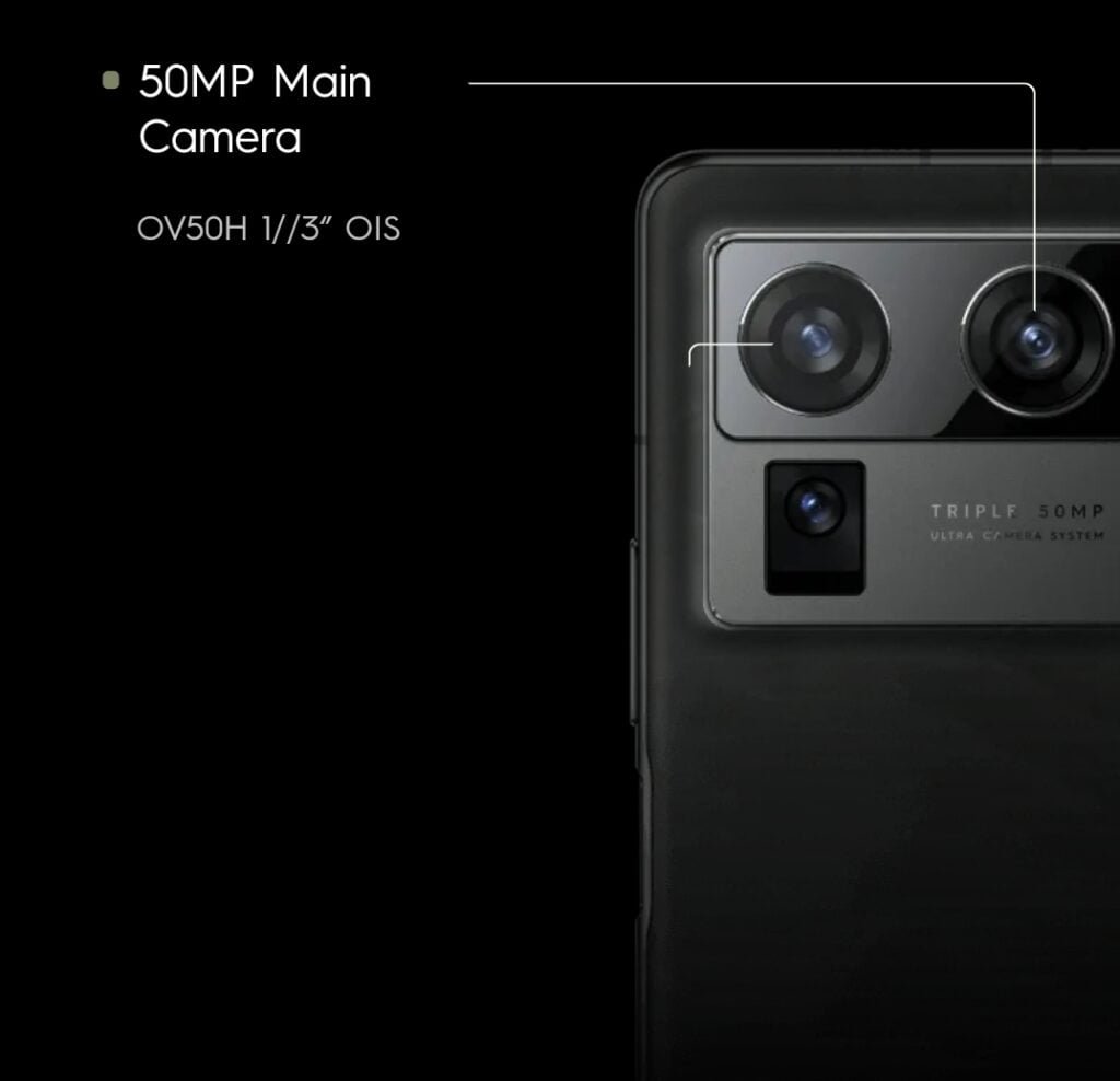 The image shows the camera of Phantom V Fold2